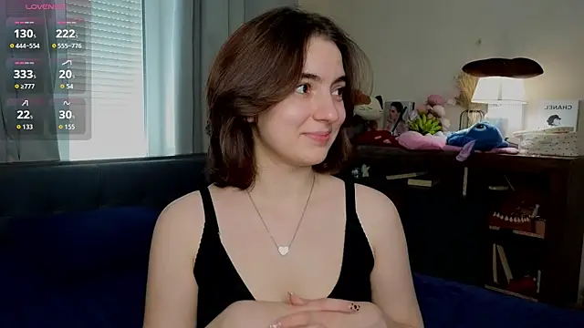 Snapshot of DracosMoon chatting on July 1, 7:21 am DracosMoon online show from July 1, 7:21 am