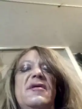 Snapshot of Cumhrd777 chatting on November 5, 8:36 am Cumhrd777 online show from November 5, 8:36 am