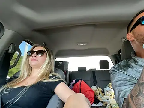 lancehungsandbaby online show from September 19, 5:35 pm