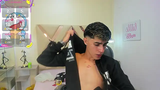 Dyla n18 online show from September 29, 9:52 pm