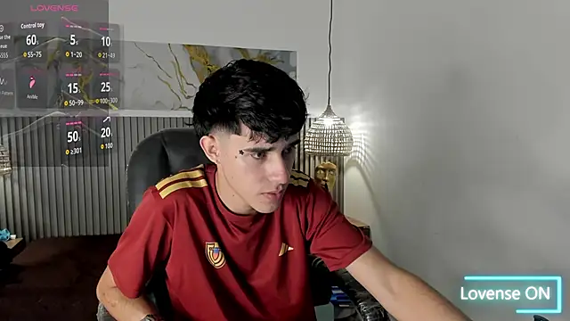 Dyla n18 online show from April 22, 9:38 pm