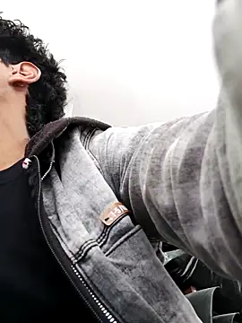 alexander32r online show from September 15, 6:08 pm