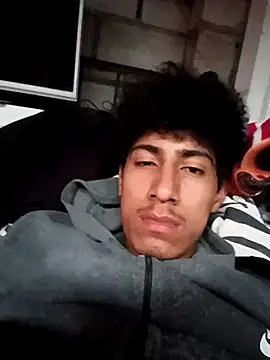 alexander32r online show from April 5, 8:39 pm