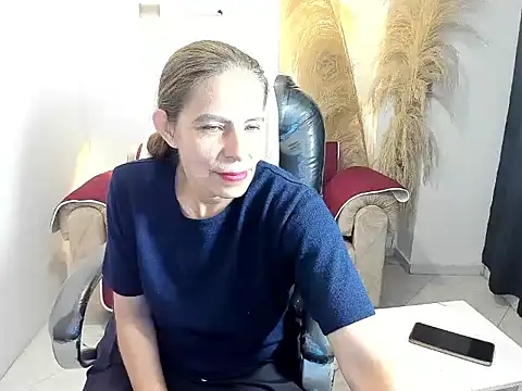 Snapshot of Milf_karlye chatting on May 3, 3:45 am Milf karlye online show from May 3, 3:45 am