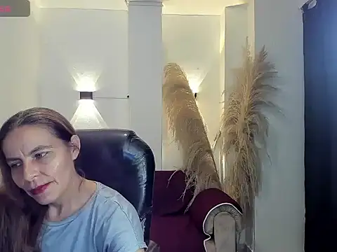 Snapshot of Milf_karlye chatting on May 25, 5:46 am Milf karlye online show from May 25, 5:46 am