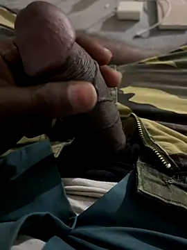 deshi boybig online show from December 5, 4:25 pm