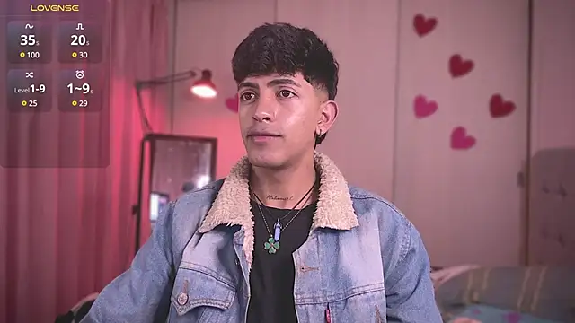 Snapshot of teobowny_ chatting on March 12, 1:03 am teobowny online show from March 12, 1:03 am