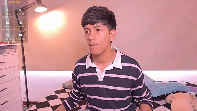 teobowny  online show from February 17, 6:47 pm