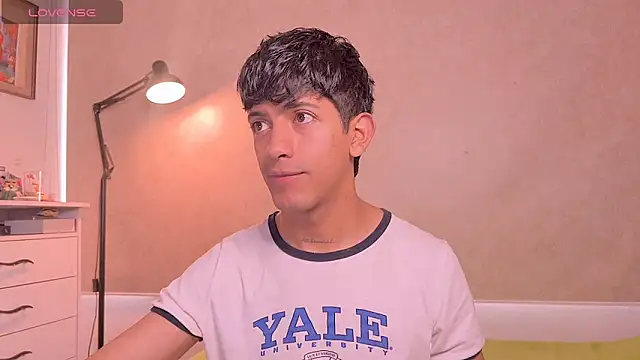 teobowny  online show from April 7, 4:07 pm