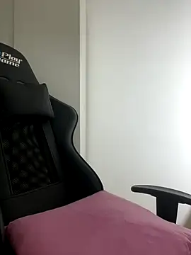 Snapshot of Thalibunny chatting on October 18, 8:20 pm Thalibunny online show from October 18, 8:20 pm