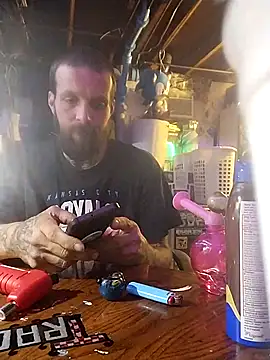 Whipit323 online show from December 22, 11:22 am