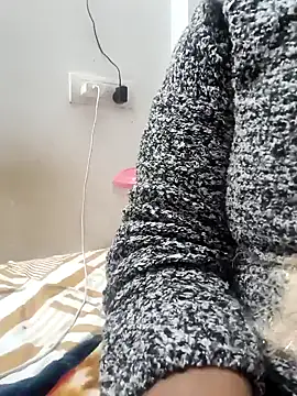 rakhi 143 online show from December 11, 12:44 pm