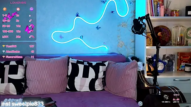 Anal Girl  online show from March 21, 7:24 pm