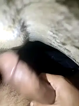 Snapshot of nidansohib1230 chatting on December 23, 3:01 pm nidansohib1230 online show from December 23, 3:01 pm