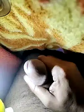 Snapshot of nidansohib1230 chatting on December 28, 5:25 pm nidansohib1230 online show from December 28, 5:25 pm