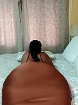 Luciouslips00 online show from November 21, 1:54 pm