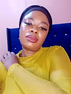 Luciouslips00 online show from February 7, 3:05 pm