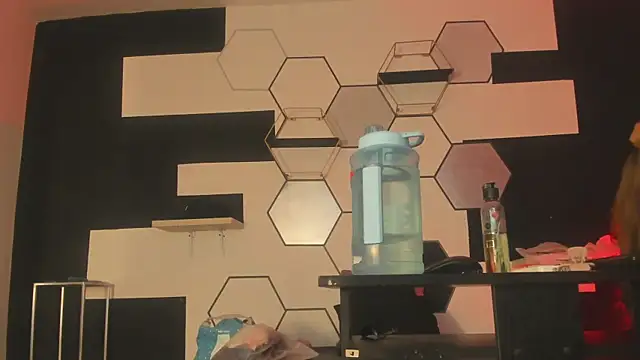 haileycat online show from January 22, 1:10 am