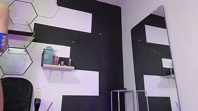 haileycat online show from October 10, 1:04 am