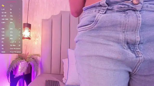 Alahia Baiter online show from March 10, 11:42 am