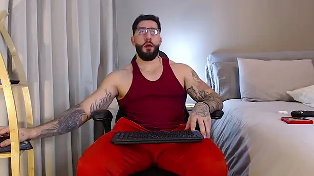 jonhklleyn online show from July 22, 7:27 pm
