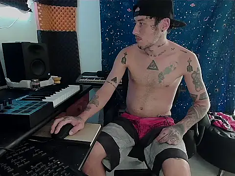 Snapshot of patrik_tattoo_ chatting on February 24, 6:26 pm patrik tattoo online show from February 24, 6:26 pm