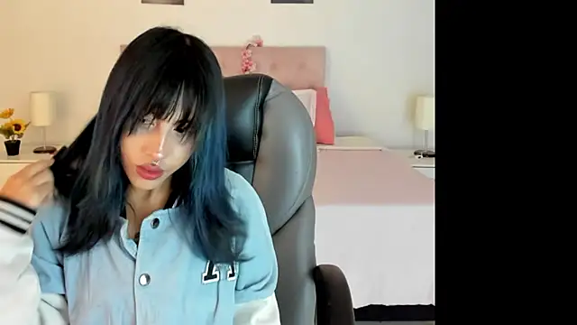 Snapshot of Kitty_Pam chatting on March 5, 4:45 am Kitty Pam online show from March 5, 4:45 am