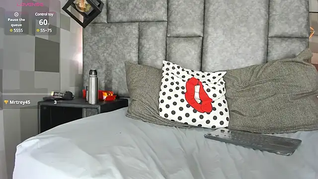 Corina Taylor  online show from March 14, 3:03 pm