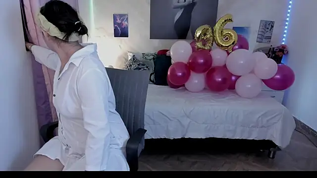 alinabozz1 online show from March 29, 1:38 am