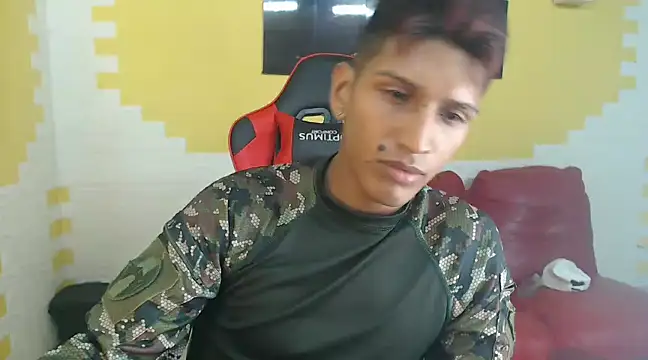 mau elixxx online show from December 30, 6:42 am