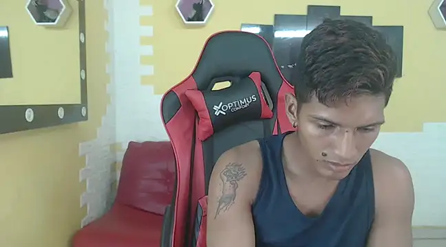 mau elixxx online show from January 8, 8:49 am