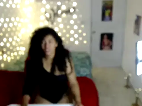 Snapshot of bellacrespalatina chatting on December 3, 1:52 am bellacrespalatina online show from December 3, 1:52 am