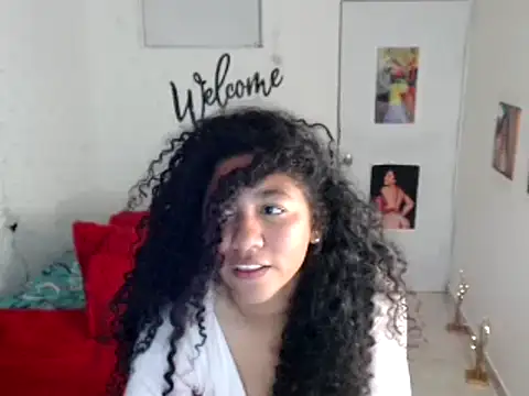 Snapshot of bellacrespalatina chatting on December 5, 12:08 am bellacrespalatina online show from December 5, 12:08 am