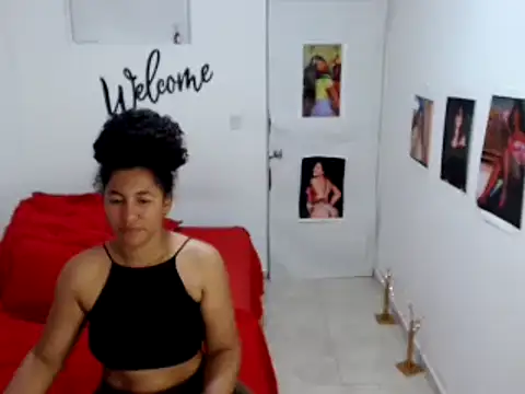Snapshot of bellacrespalatina chatting on January 9, 11:24 pm bellacrespalatina online show from January 9, 11:24 pm