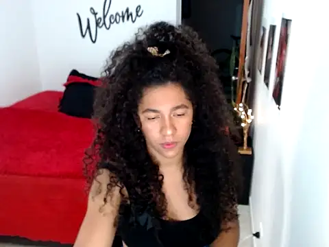 Snapshot of bellacrespalatina chatting on September 17, 11:28 pm bellacrespalatina online show from September 17, 11:28 pm