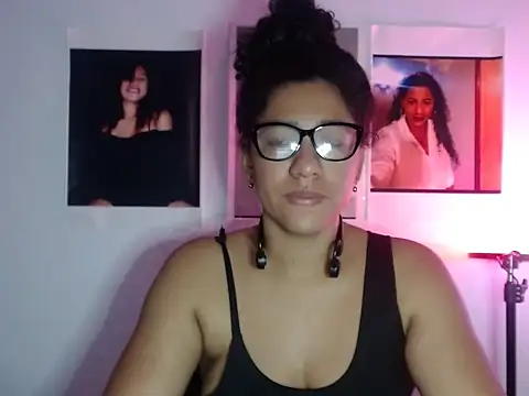 Snapshot of bellacrespalatina chatting on October 10, 9:03 pm bellacrespalatina online show from October 10, 9:03 pm