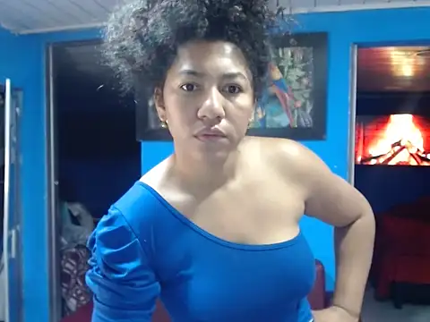 Snapshot of bellacrespalatina chatting on October 21, 8:31 pm bellacrespalatina online show from October 21, 8:31 pm