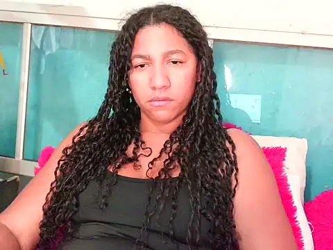 Snapshot of bellacrespalatina chatting on April 28, 2:27 am bellacrespalatina online show from April 28, 2:27 am