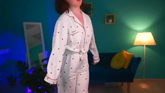 AnnTerry  online show from February 11, 2:35 pm