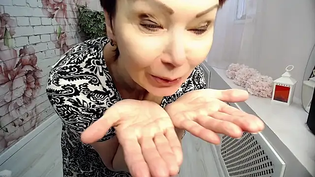 Cutie Asya online show from April 22, 4:15 am