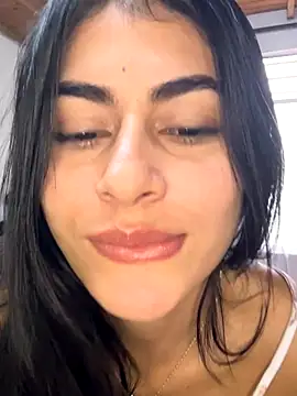 Snapshot of emilie_xx_ chatting on October 7, 3:31 pm emilie xx online show from October 7, 3:31 pm