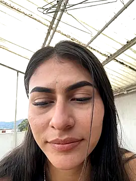 Snapshot of emilie_xx_ chatting on October 10, 10:09 pm emilie xx online show from October 10, 10:09 pm