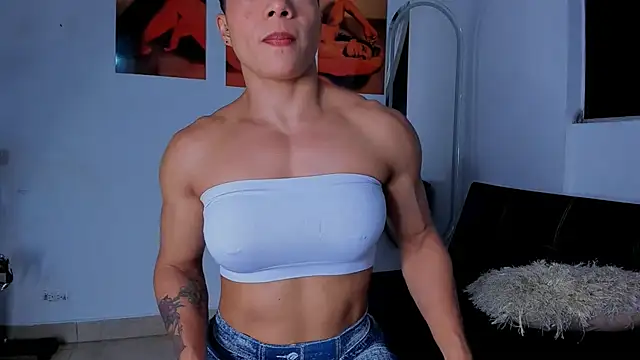Snapshot of alexafit chatting on October 17, 10:23 pm alexafit online show from October 17, 10:23 pm