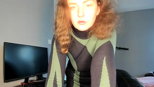 Snapshot of ENGLISHEMILY_69 chatting on March 2, 12:22 pm ENGLISHEMILY 69 online show from March 2, 12:22 pm