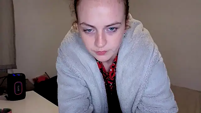 ENGLISHEMILY 69 online show from December 13, 8:36 pm