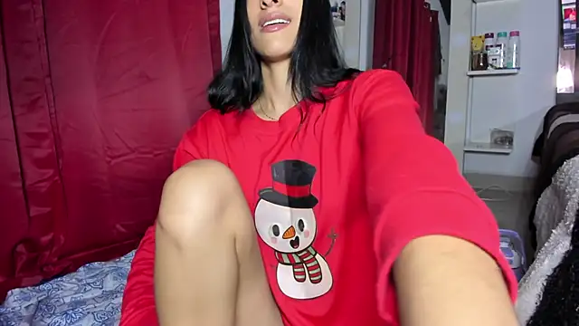 Snapshot of Carol_M8 chatting on December 12, 6:25 am Carol M8 online show from December 12, 6:25 am