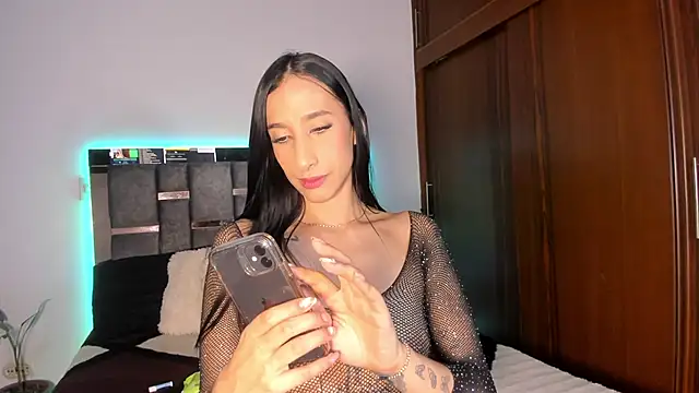 Snapshot of Carol_M8 chatting on March 12, 1:58 am Carol M8 online show from March 12, 1:58 am