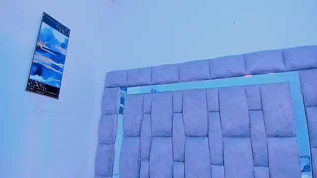 zulyjones online show from February 24, 10:03 pm