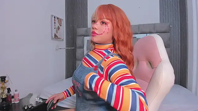 zulyjones online show from October 31, 1:23 pm