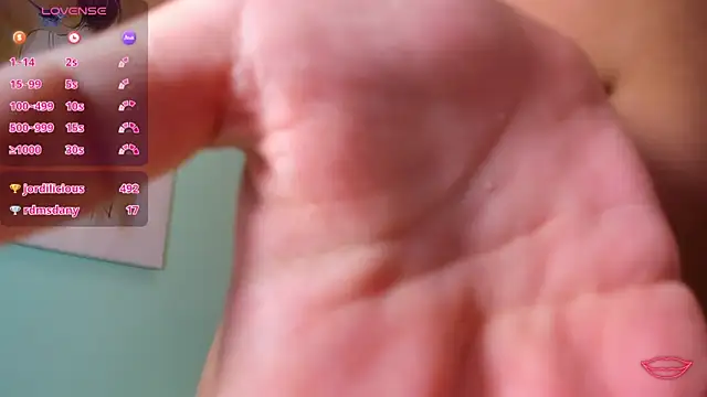 DENISERICHARD2 online show from December 5, 9:17 am